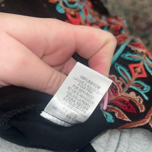 Altar’d State Embroidered Kimono - Picture 4 of 12